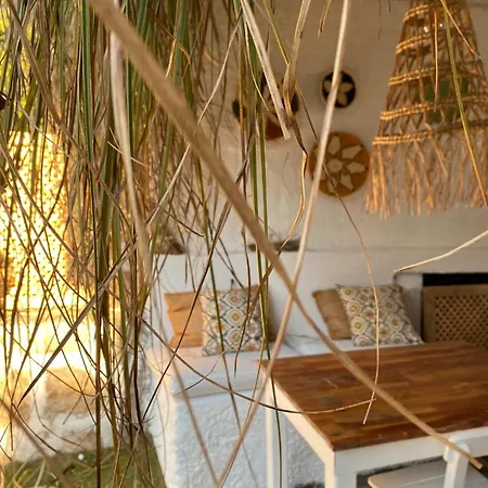 Fullmoon Room's Hotel